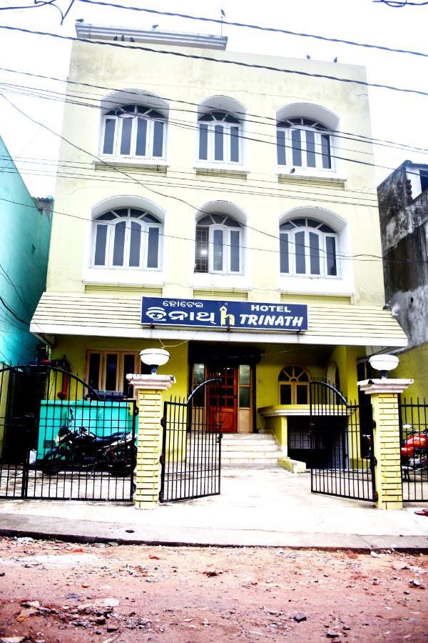 Hotel Trinath Nayagarh Экстерьер фото
