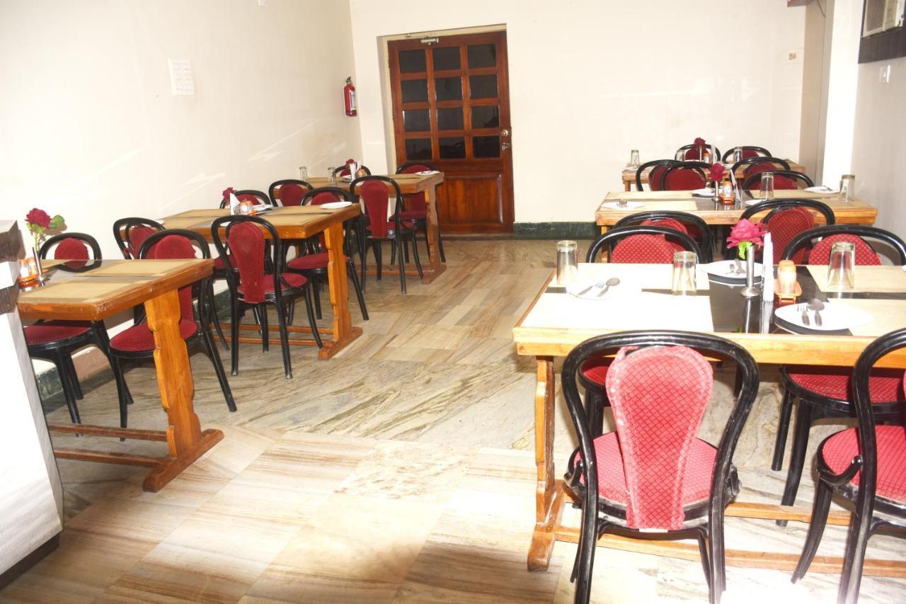 Hotel Trinath Nayagarh Экстерьер фото